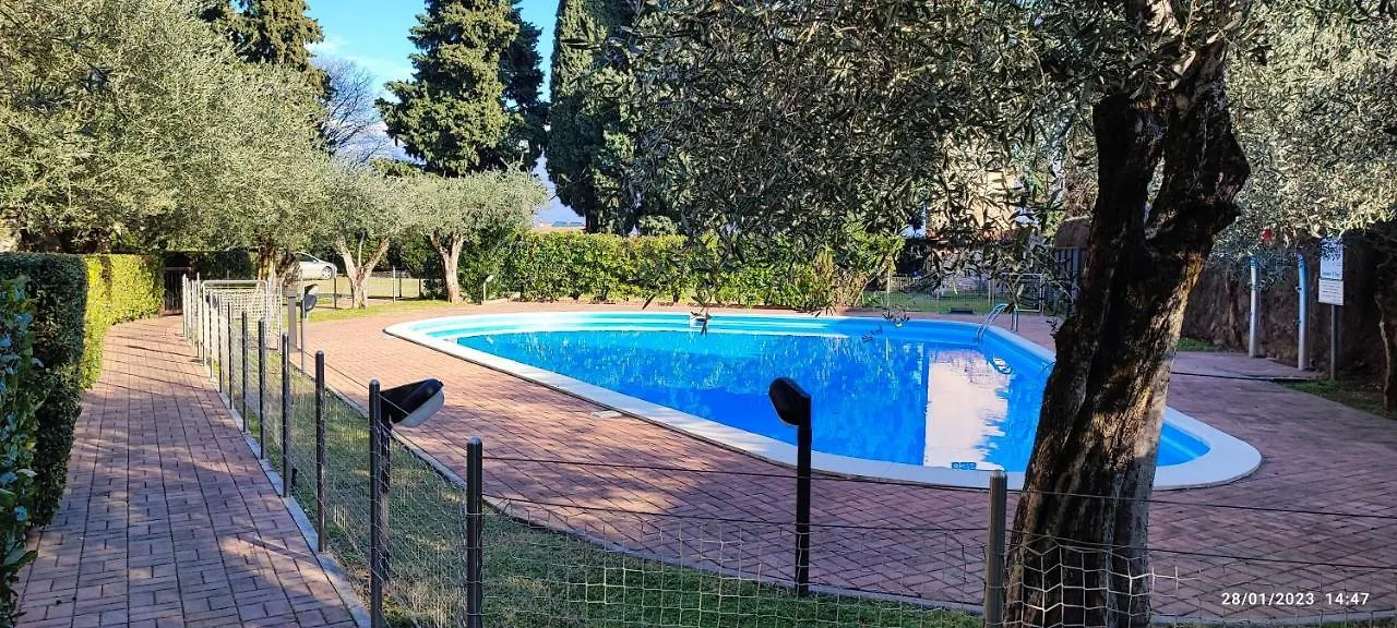 Emotion 10 Apartment Toscolano Maderno Italy